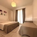Apartment Comfy Flat With Two Terraces And Fireplace *