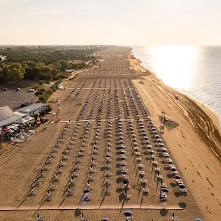 Daire Comfy Flat With Two Terraces And Fireplace *