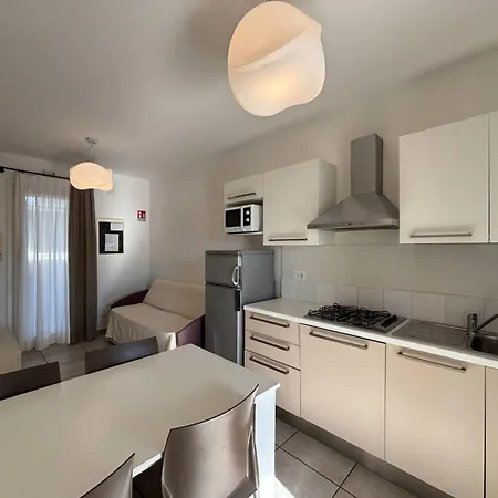 Apartment Comfy Flat With Two Terraces And Fireplace