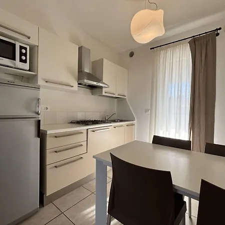 Apartment Comfy Flat With Two Terraces And Fireplace