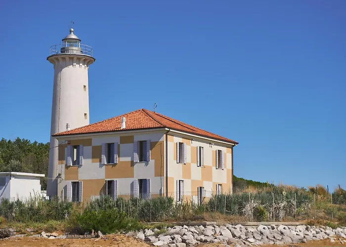 Comfy Flat With Two Terraces And Fireplace *