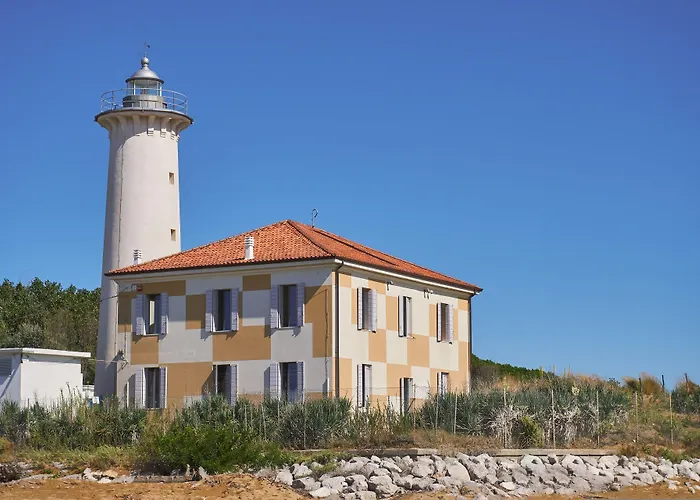 Comfy Flat With Two Terraces And Fireplace