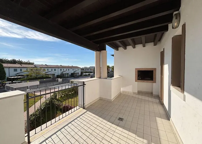 Comfy Flat With Two Terraces And Fireplace Apartmán *