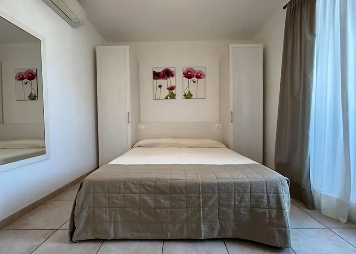 Comfy Flat With Two Terraces And Fireplace