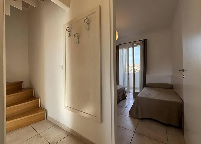 Comfy Flat With Two Terraces And Fireplace Apartmán *