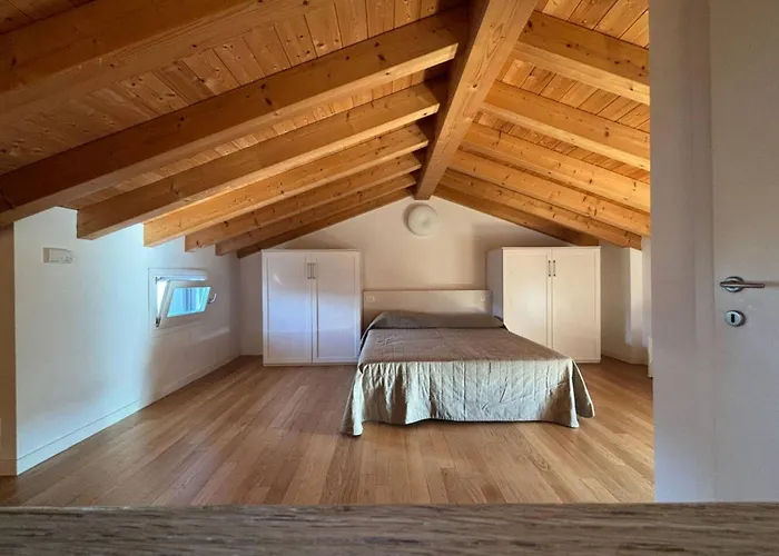 Apartmán Comfy Flat With Two Terraces And Fireplace *