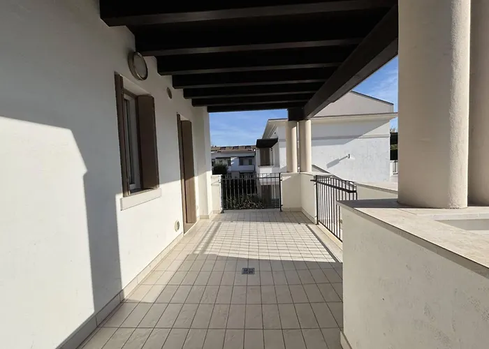 Comfy Flat With Two Terraces And Fireplace Apartmán Bibione